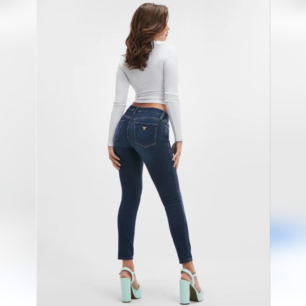 GUESS jeans
